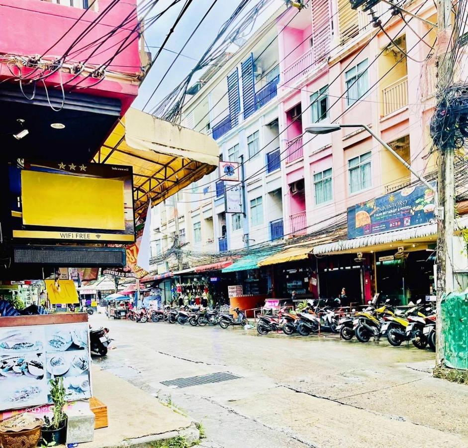 Innarm House Patong Bagian luar foto