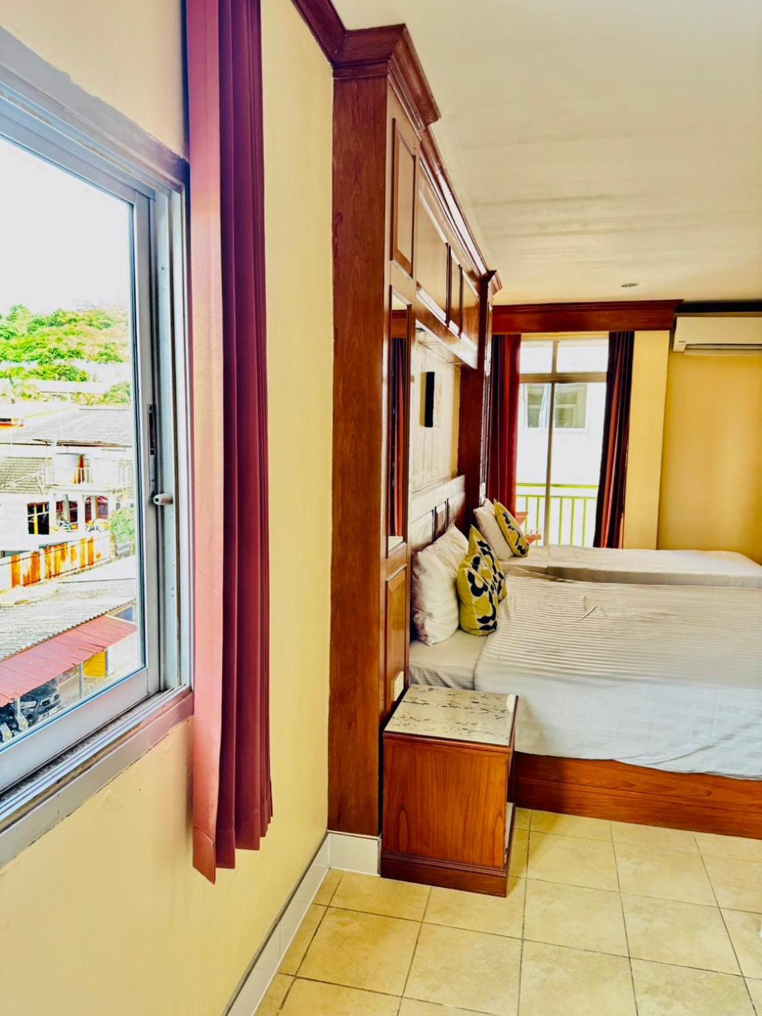 Innarm House Patong Bagian luar foto